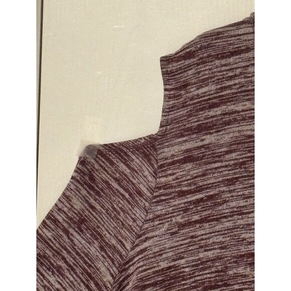 Xersion Red & White 2X Long Sleeve Shoulder Cut Shirt Womens - Picture 3 of 10